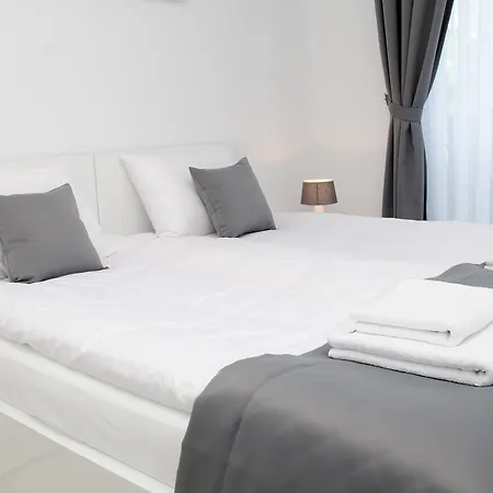 Apartamenty Mariela-Kolobrzeg Z Garazem Exterior photo