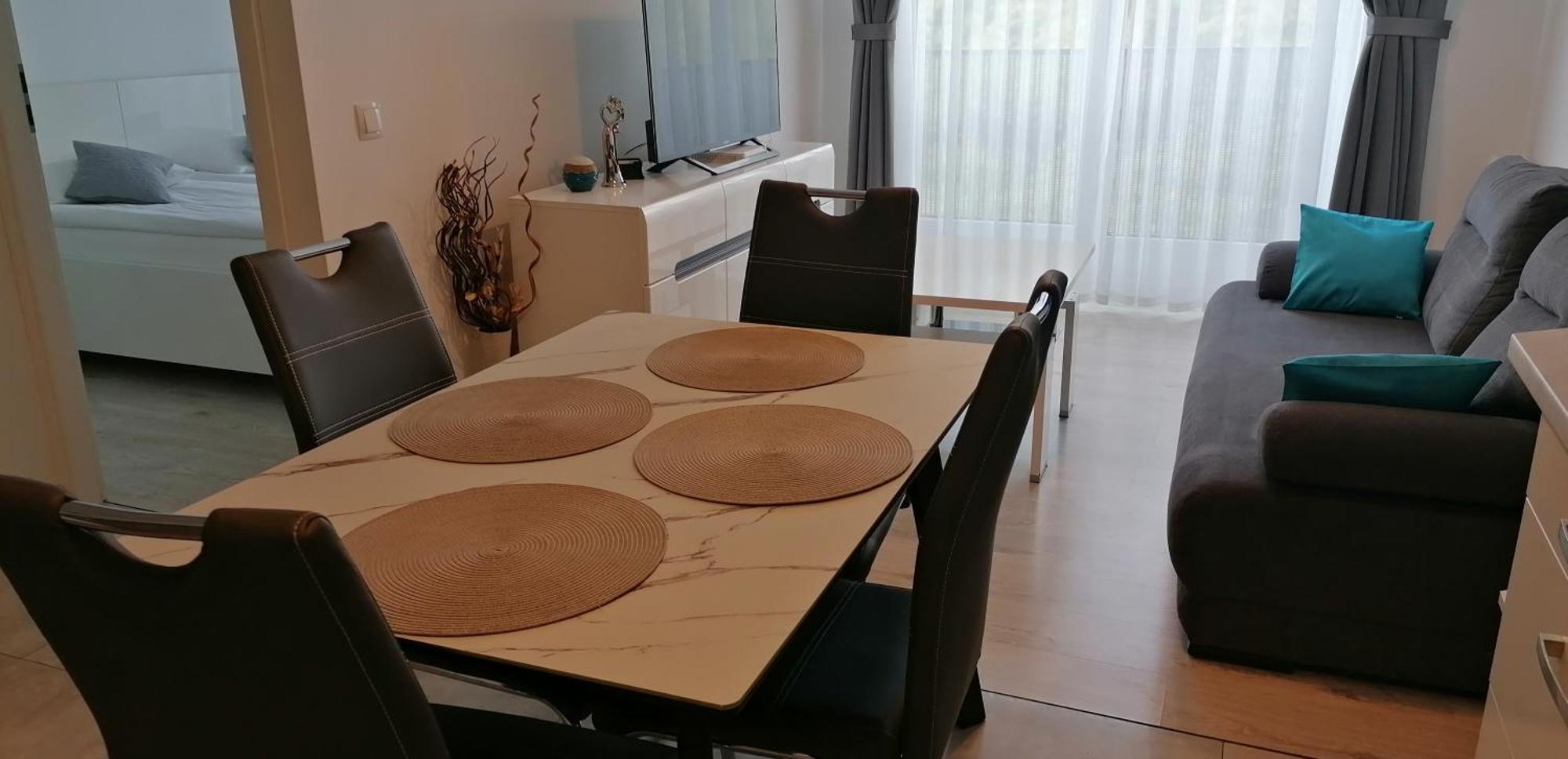 Apartmán Mariela-kolobrzeg Z Garazem Kolobřeh