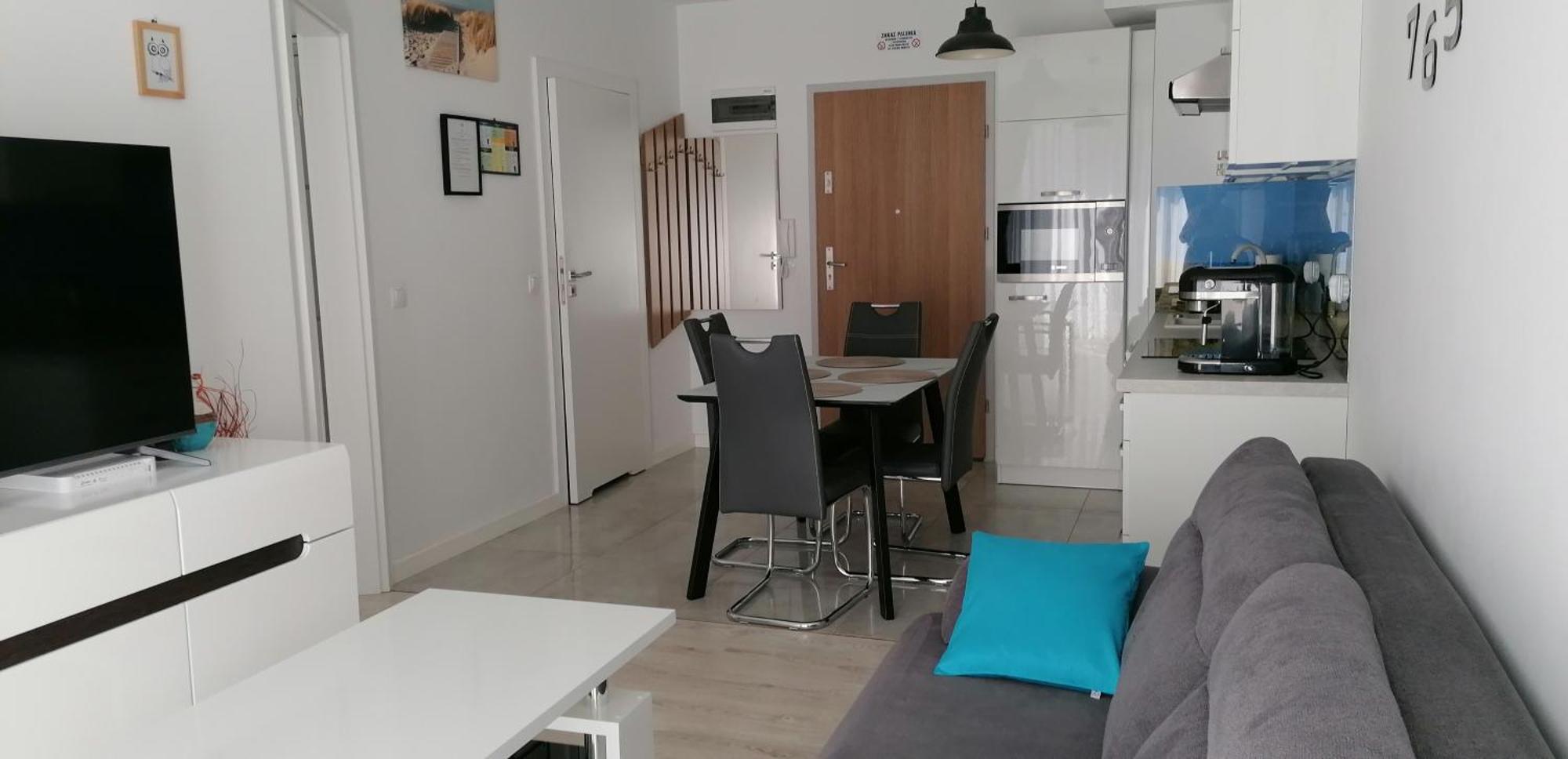 Mariela-kolobrzeg Z Garazem Apartmán Kolobřeh
